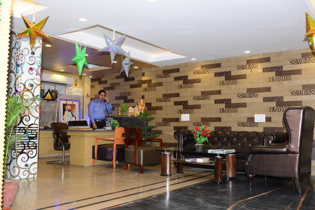 Hotel Cabana @ Pahar Ganj Нью-Дели Экстерьер фото