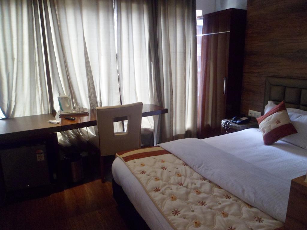 Hotel Cabana @ Pahar Ganj Нью-Дели Экстерьер фото