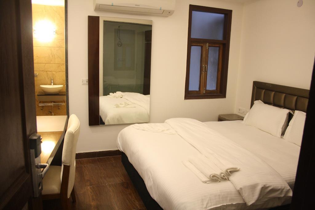 Hotel Cabana @ Pahar Ganj Нью-Дели Номер фото